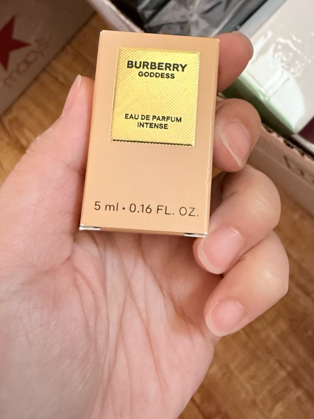 Burberry Goddess Intense - Picture 2 of 2